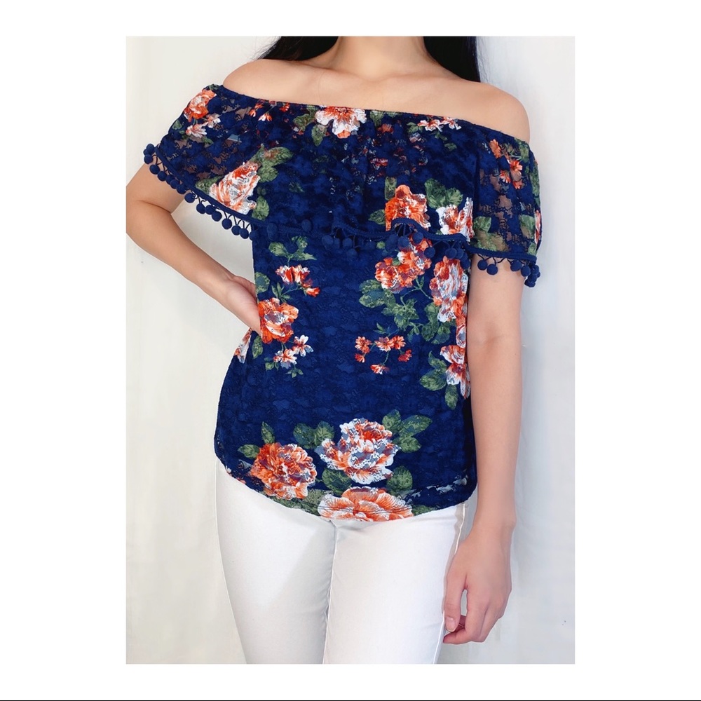 Off-the-Shoulder Floral Print Shirt